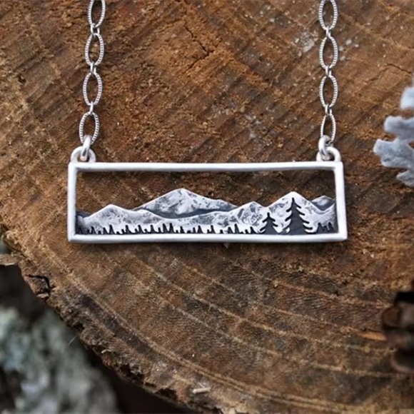 “Mother Nature” Mountain Forest Antique Necklace - Picture 6 of 6